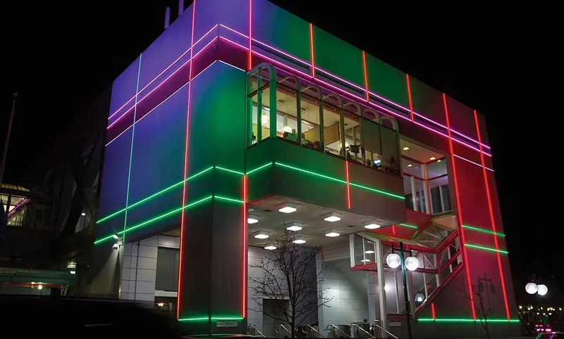 Application of Second Generation Neon Flex Architectural Lighting